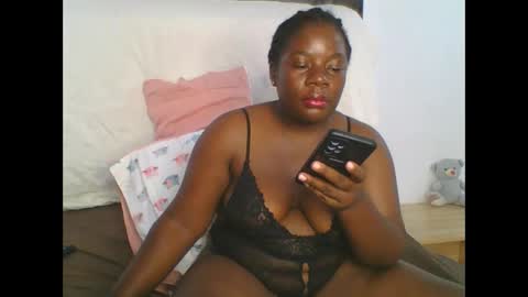 Snapshot of sweetafricangal chatting on January 2025 08:57:02 AM NASHA online show from January 2025 08:57:02 AM
