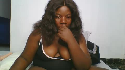 Snapshot of sweetafricangal chatting on January 2025 02:39:02 AM NASHA online show from January 2025 02:39:02 AM