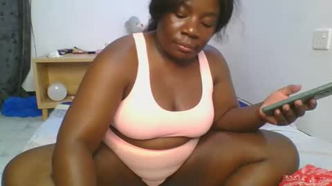 Snapshot of sweetafricangal chatting on January 2025 09:02:01 PM NASHA online show from January 2025 09:02:01 PM