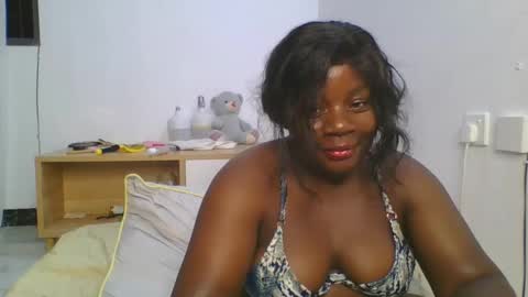 Snapshot of sweetafricangal chatting on January 2025 08:30:02 PM NASHA online show from January 2025 08:30:02 PM