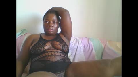 Snapshot of sweetafricangal chatting on February 2025 11:51:01 AM NASHA online show from February 2025 11:51:01 AM
