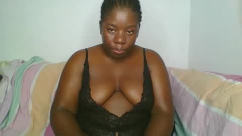 Snapshot of sweetafricangal chatting on February 2025 07:56:01 PM NASHA online show from February 2025 07:56:01 PM