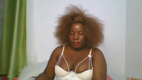 Snapshot of sweetafricangal chatting on February 2025 09:25:02 PM NASHA online show from February 2025 09:25:02 PM