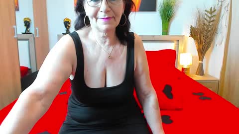 Snapshot of sweetangell69_ chatting on February 2025 05:14:02 AM Viorica online show from February 2025 05:14:02 AM