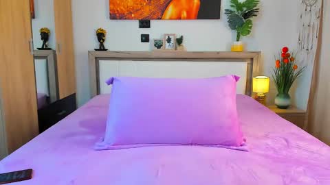 Snapshot of sweetangell69_ chatting on February 2025 08:17:01 AM Viorica online show from February 2025 08:17:01 AM