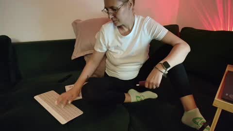 Ania online show from February 2025 08:32:01 PM