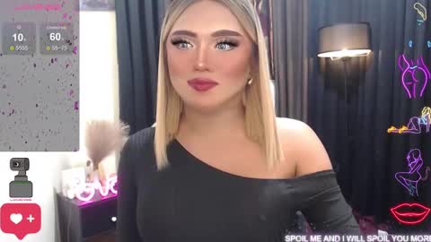 Snapshot of sweetbella118 chatting on February 2025 11:51:02 AM bella online show from February 2025 11:51:02 AM