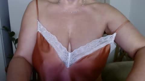 Diana online show from February 2025 12:37:02 AM