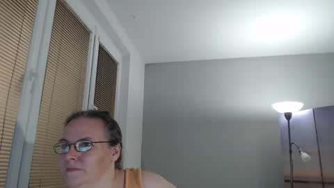 Sweetboobs85h online show from November 2025 09:59:01 PM