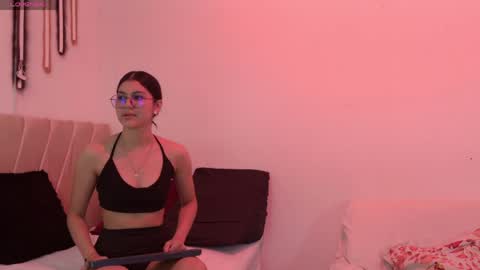 sweetbutspicy online show from May 2026 12:21:01 PM