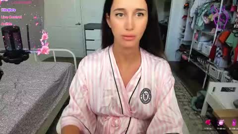 Anna online show from September 2025 05:13:01 PM