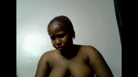 Snapshot of sweetcoochiex chatting on June 2026 07:12:01 PM sweetcoochiex online show from June 2026 07:12:01 PM