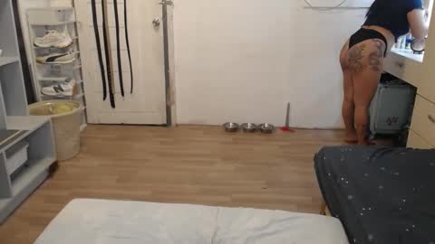 Snapshot of sweetcuteangel chatting on February 2025 11:55:01 AM angel 3 online show from February 2025 11:55:01 AM