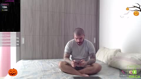Snapshot of sweetdesires_ chatting on October 2025 02:04:02 PM online show from October 2025 02:04:02 PM