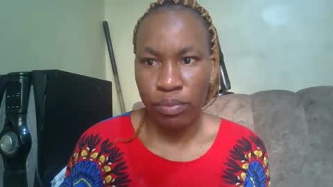 Snapshot of sweetdiva2012 chatting on September 2025 04:40:02 AM sweetdiva2012 online show from September 2025 04:40:02 AM
