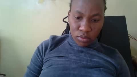 sweetdiva2012 online show from February 2026 05:47:01 AM