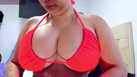 Fabiana online show from November 2025 03:07:01 AM