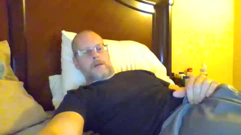 sweetg233 online show from November 2025 07:25:01 PM