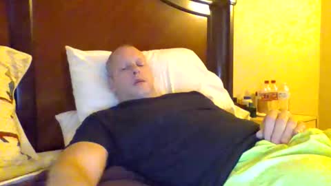 sweetg233 online show from November 2025 05:18:01 PM