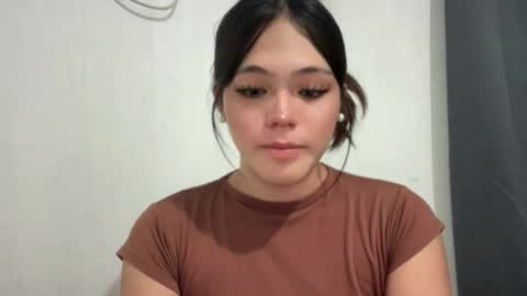 Snapshot of sweetgirl_ayesha chatting on November 2025 01:27:02 AM Ayesha online show from November 2025 01:27:02 AM