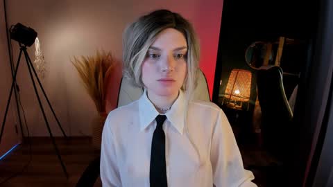 Kira online show from January 2025 09:55:02 PM