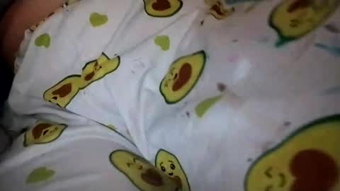 Snapshot of sweetie__annie chatting on October 2025 05:08:02 AM Ana Mara  i cant Make noise My family is here  online show from October 2025 05:08:02 AM