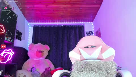   online show from February 2025 06:35:01 AM