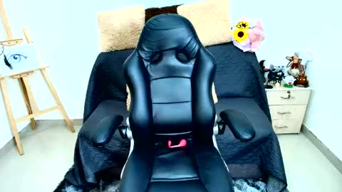 Isabella online show from June 2026 05:11:01 AM