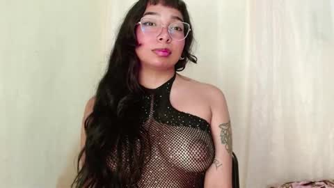 mishel online show from November 2025 04:22:01 AM