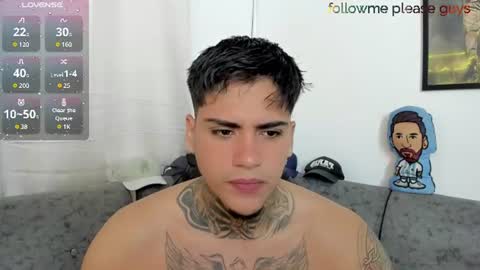 Snapshot of sweetlatinoboy chatting on June 2026 11:57:02 AM SWEETLATINBOY online show from June 2026 11:57:02 AM