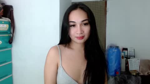 Lilly online show from December 2024 06:26:02 PM