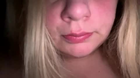 Lisa  online show from February 2026 09:49:02 AM