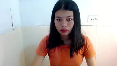 Snapshot of sweetlovely_68 chatting on February 2026 11:42:02 PM sweetlovely_68 online show from February 2026 11:42:02 PM