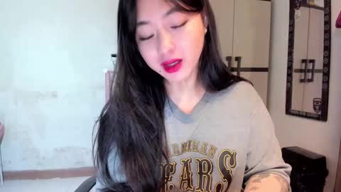 Zoe online show from January 2025 06:44:01 PM