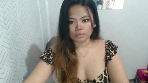 Snapshot of sweetlover_nicole chatting on July 2026 01:04:01 AM NICOLE online show from July 2026 01:04:01 AM