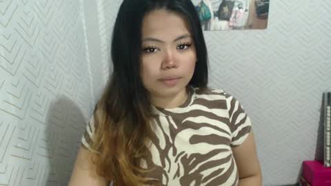 Snapshot of sweetlover_nicole chatting on July 2026 01:45:02 AM NICOLE online show from July 2026 01:45:02 AM