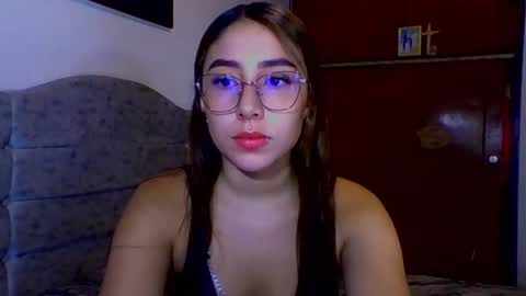 Snapshot of sweetmaddiee_ chatting on October 2025 09:12:02 PM Maddie online show from October 2025 09:12:02 PM