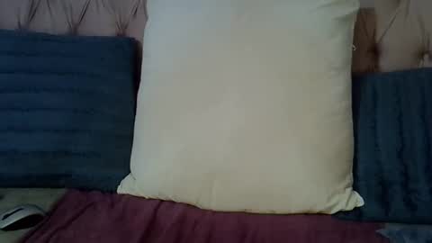 Snapshot of sweetmellowx1 chatting on January 2025 08:46:01 PM sweetmellowx1 online show from January 2025 08:46:01 PM