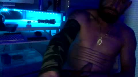 Snapshot of sweetnsexy95 chatting on February 2025 02:56:02 PM WeAim2PZzz online show from February 2025 02:56:02 PM