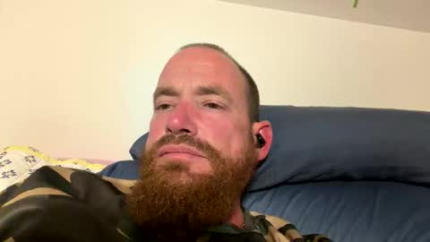 Snapshot of sweetnsexy95 chatting on February 2026 05:52:01 AM WeAim2PZzz online show from February 2026 05:52:01 AM