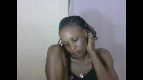 ESTHER online show from October 2025 01:47:01 AM
