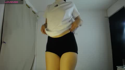 Caro  Lily online show from September 2025 03:33:02 AM