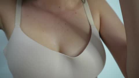 Snapshot of sweetpussyhot_ chatting on February 2025 08:25:01 PM Hello Welcome Im here from WEDNESDAY to SUNDAY 430am to 830am and 3 to 7 timeMONDAY and TUESDAY i rest online show from February 2025 08:25:01 PM