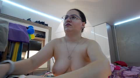 Snapshot of sweetraisa chatting on January 2025 02:31:02 AM SweetRaisa online show from January 2025 02:31:02 AM
