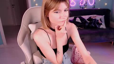 sweetrichal online show from October 2025 09:17:02 PM