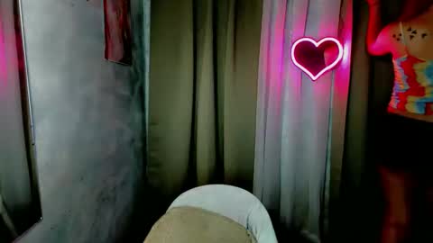 Snapshot of sweetsassyvv chatting on October 2025 02:33:01 AM sweetsassyvv online show from October 2025 02:33:01 AM