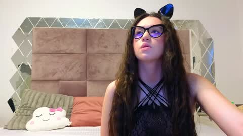 SweetScribe online show from January 2025 06:48:02 AM