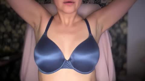 Snapshot of sweetssmashed chatting on November 2025 11:15:01 PM sweetssmashed online show from November 2025 11:15:01 PM