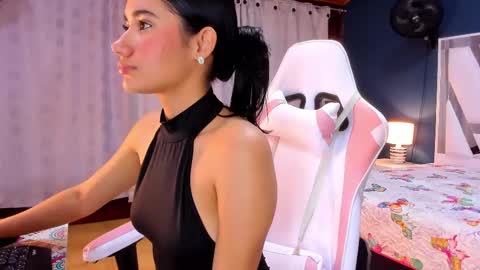 Snapshot of sweettyalondra chatting on February 2025 11:20:02 AM ALONDRA online show from February 2025 11:20:02 AM