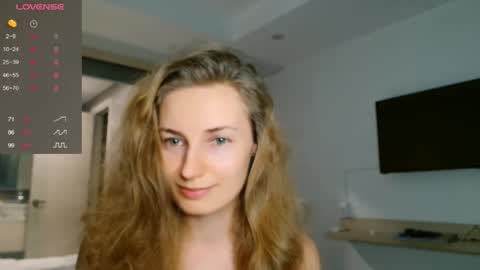 sweety_fruits online show from October 2025 11:20:02 AM